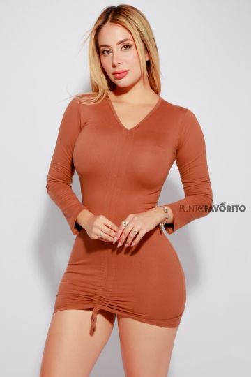 Vestido de dama recogido en el centro manga larga