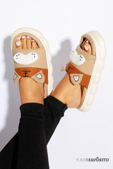 PANTUFLA CC